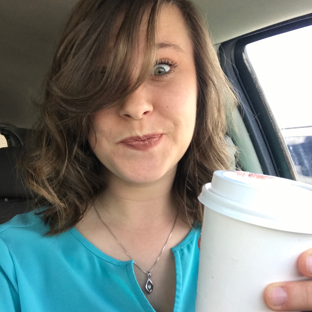 Meet your Posher, Kayla
